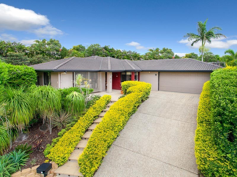 8 Muirfield Court, Albany Creek QLD 4035