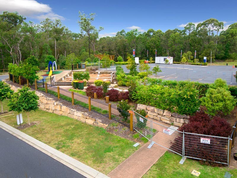 1 Hollow Crescent, Narangba QLD 4504