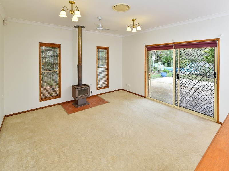 15 Glenside Place, Bridgeman Downs QLD 4035