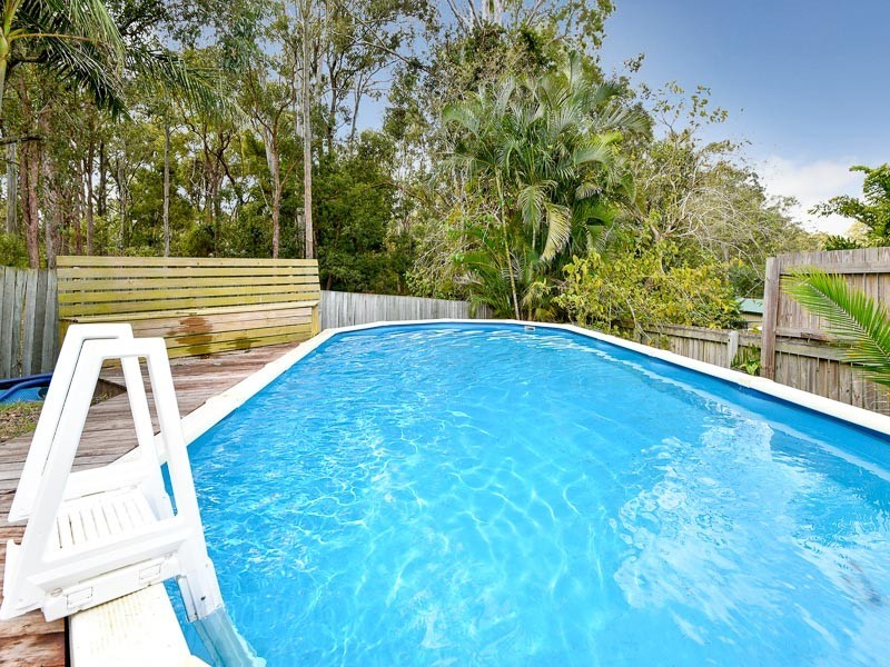 15 Glenside Place, Bridgeman Downs QLD 4035