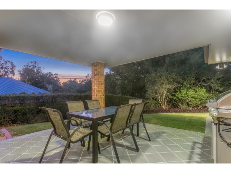 3 Bookleaf Place, Bridgeman Downs QLD 4035