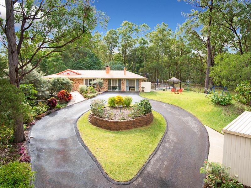 9 Prasada Court, Eatons Hill QLD 4037