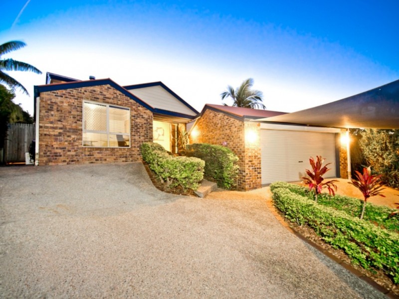 16 Elwood Court, Eatons Hill QLD 4037