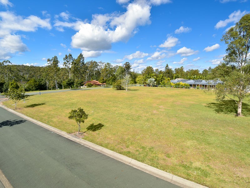 2 Forceful Crescent, Karalee QLD 4306