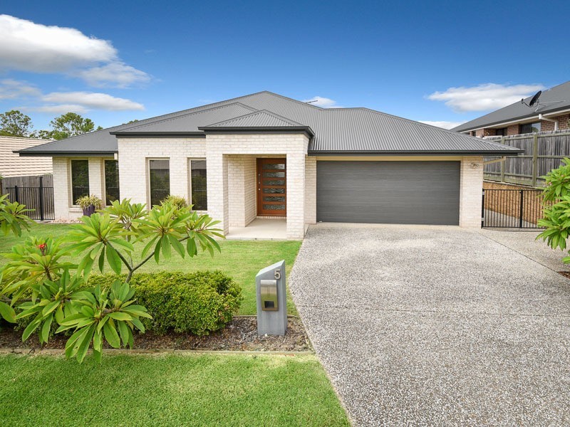 5 Pallas Parade, Warner QLD 4500