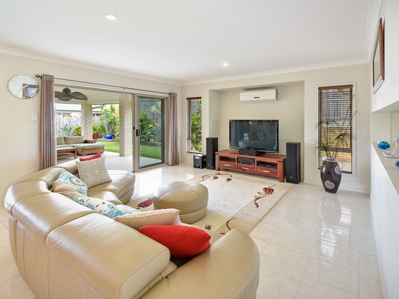 5 Pallas Parade, Warner QLD 4500