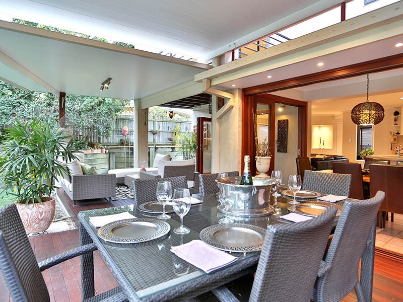 4 Landon Close, Mcdowall QLD 4053