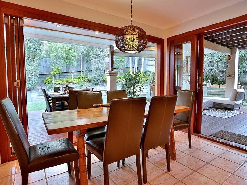 4 Landon Close, Mcdowall QLD 4053