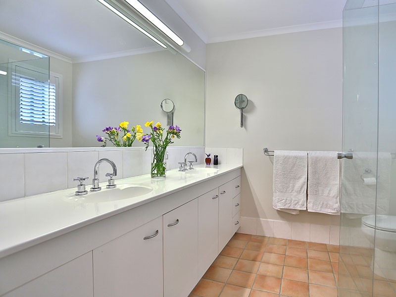 4 Landon Close, Mcdowall QLD 4053