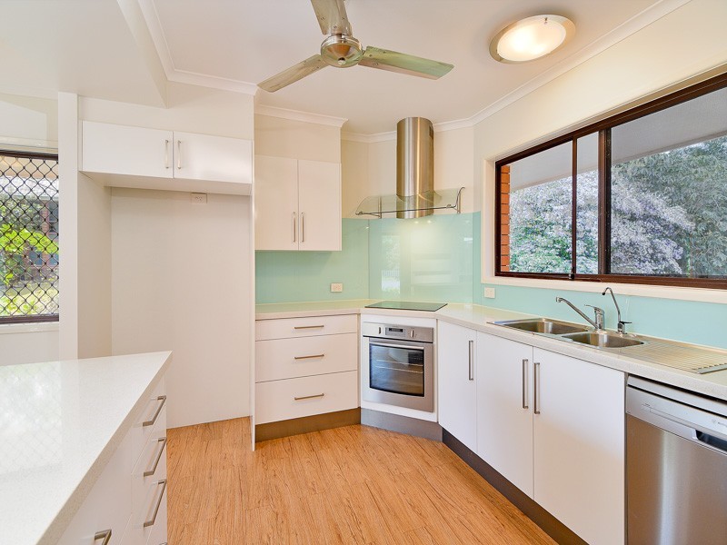 2 Gairdner Place, Aspley QLD 4034