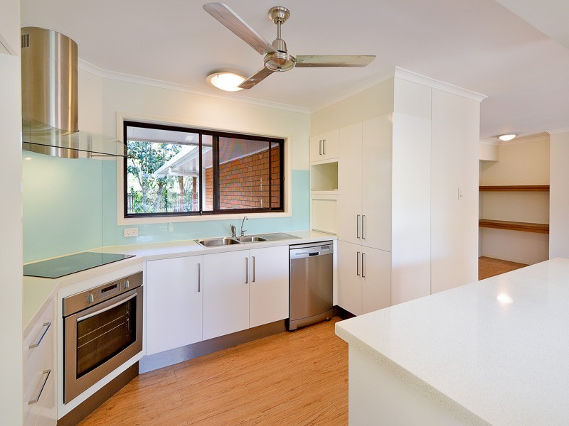 2 Gairdner Place, Aspley QLD 4034