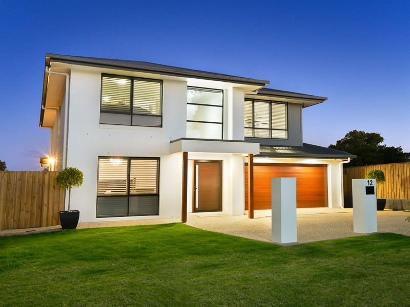 12 Sovereign Place, Bridgeman Downs QLD 4035