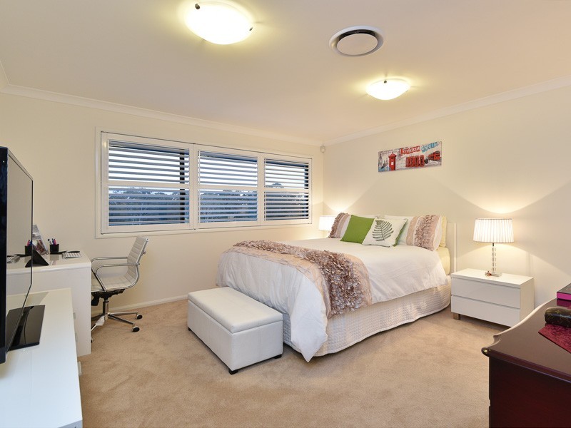 12 Sovereign Place, Bridgeman Downs QLD 4035