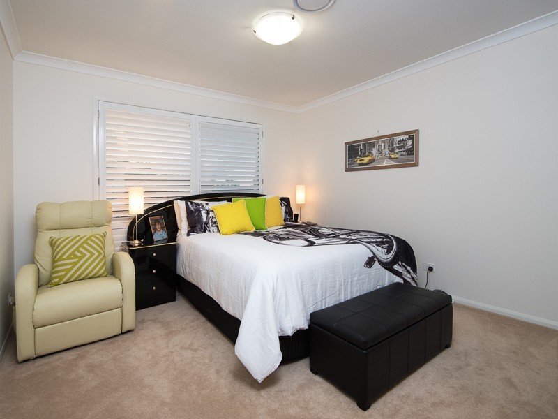 12 Sovereign Place, Bridgeman Downs QLD 4035