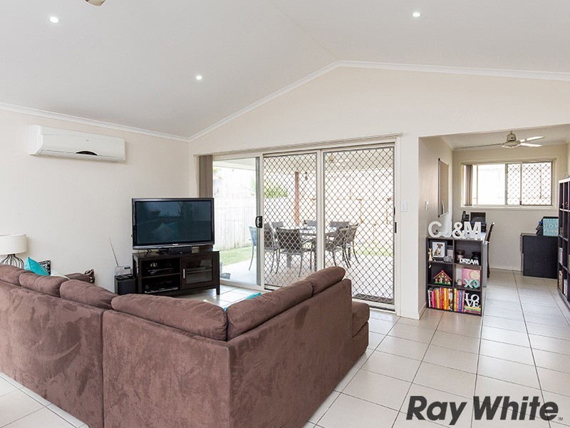 103 Brisbane Road, Warner QLD 4500
