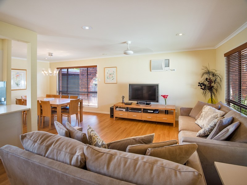 3 Amadeus Place, Aspley QLD 4034