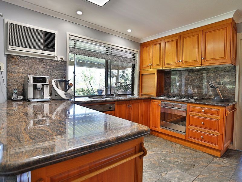 9 Centurion Street, Bridgeman Downs QLD 4035