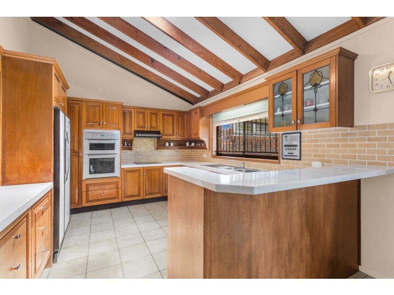 4 Donat Close, Stafford Heights QLD 4053