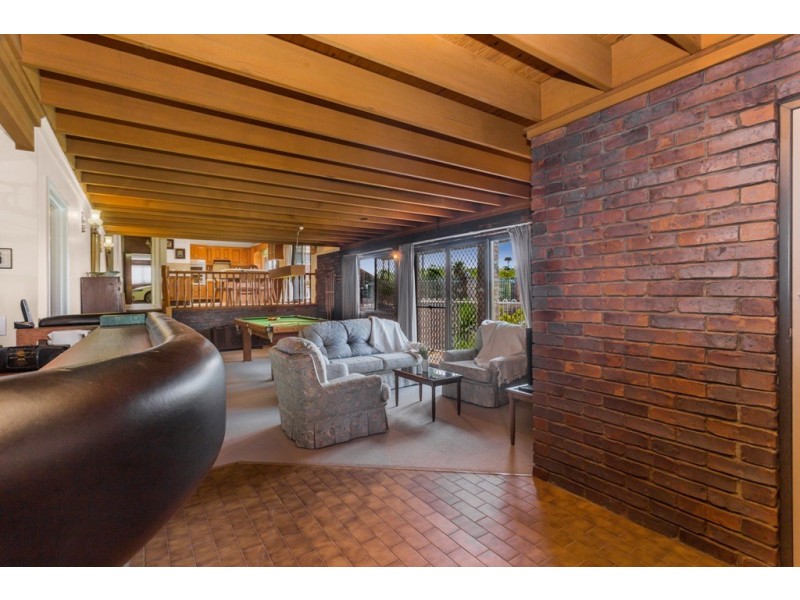 4 Donat Close, Stafford Heights QLD 4053