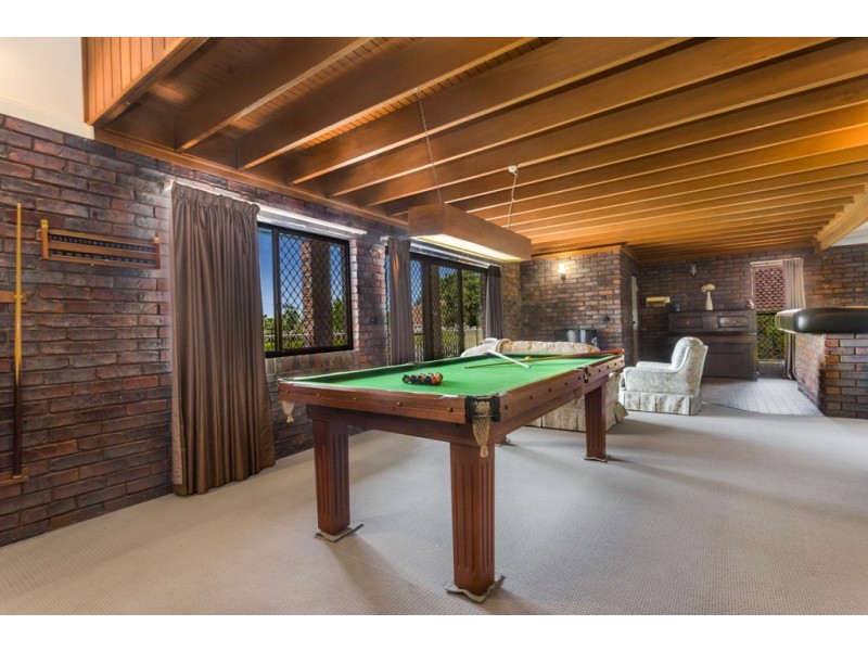 4 Donat Close, Stafford Heights QLD 4053