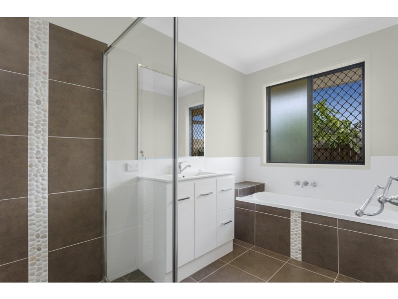 4 Wilkinson Court, Warner QLD 4500