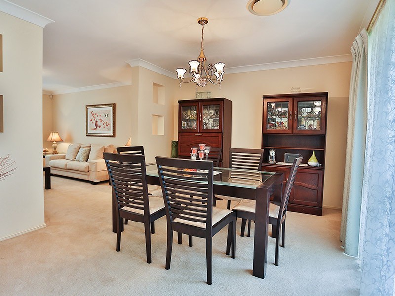 196 Saturn Crescent, Bridgeman Downs QLD 4035