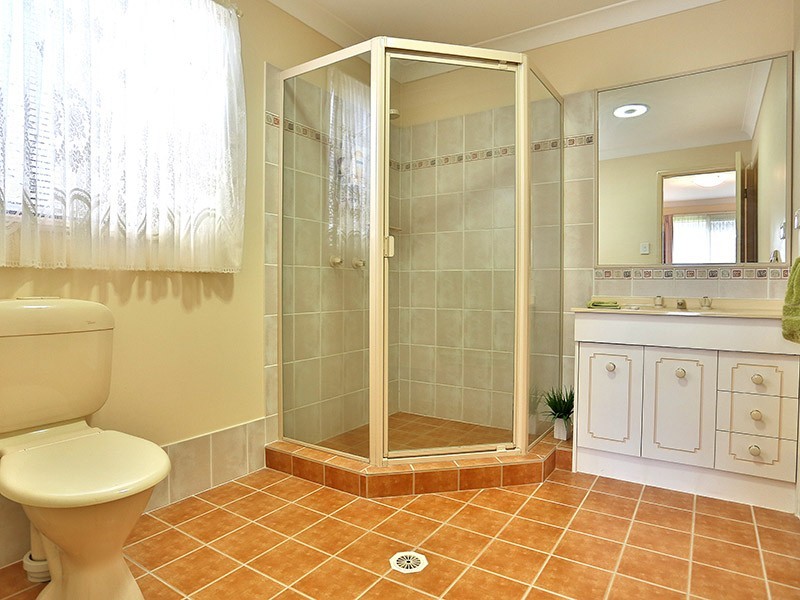 196 Saturn Crescent, Bridgeman Downs QLD 4035