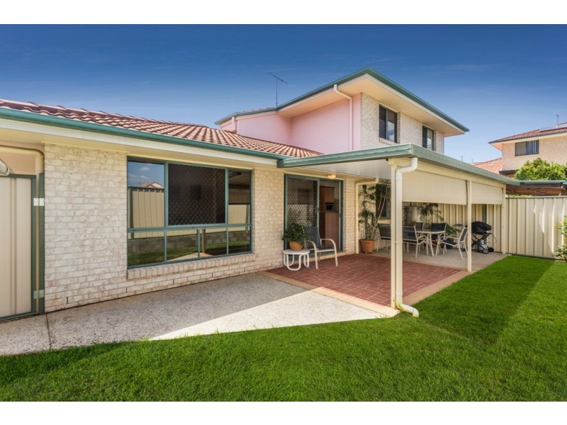 4 Siena Street Aka 4/24 Faheys Road East, Albany Creek QLD 4035