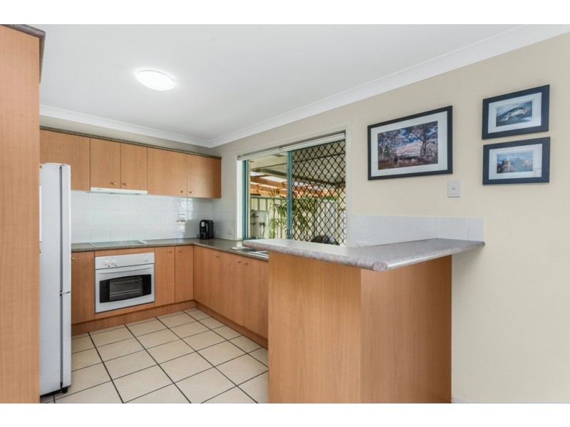 4 Siena Street Aka 4/24 Faheys Road East, Albany Creek QLD 4035