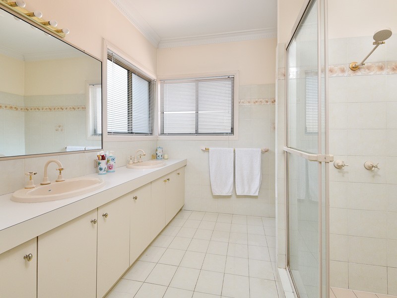 22 Gielgud Crescent, Mcdowall QLD 4053