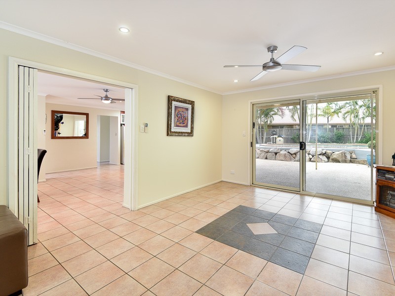 10 Brookland Close, Bridgeman Downs QLD 4035
