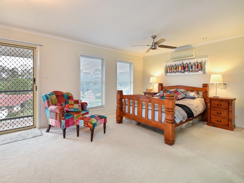 10 Brookland Close, Bridgeman Downs QLD 4035