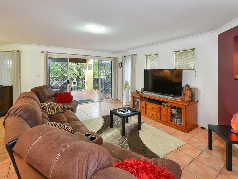 1 Pinehurst Court, Albany Creek QLD 4035