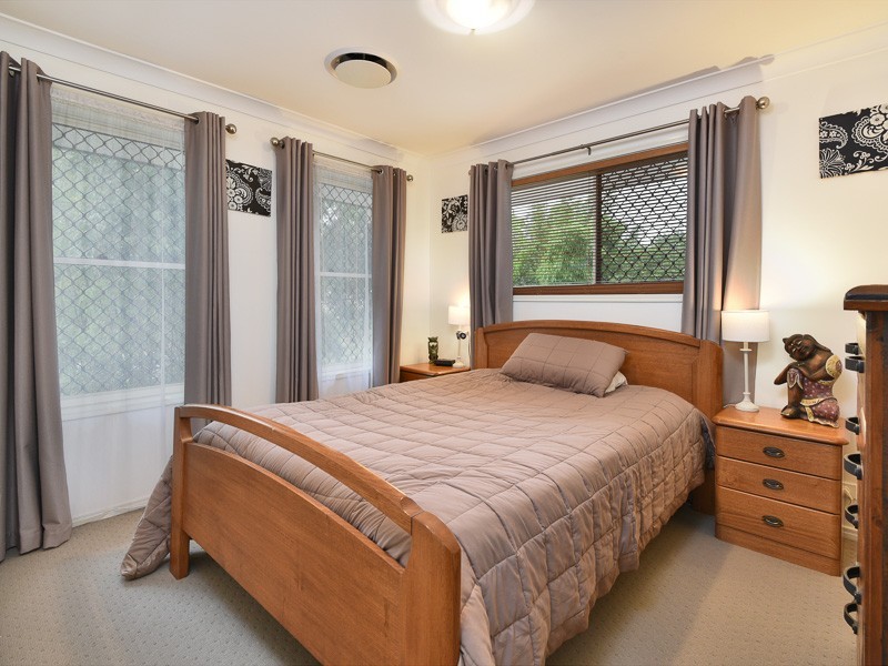 1 Pinehurst Court, Albany Creek QLD 4035