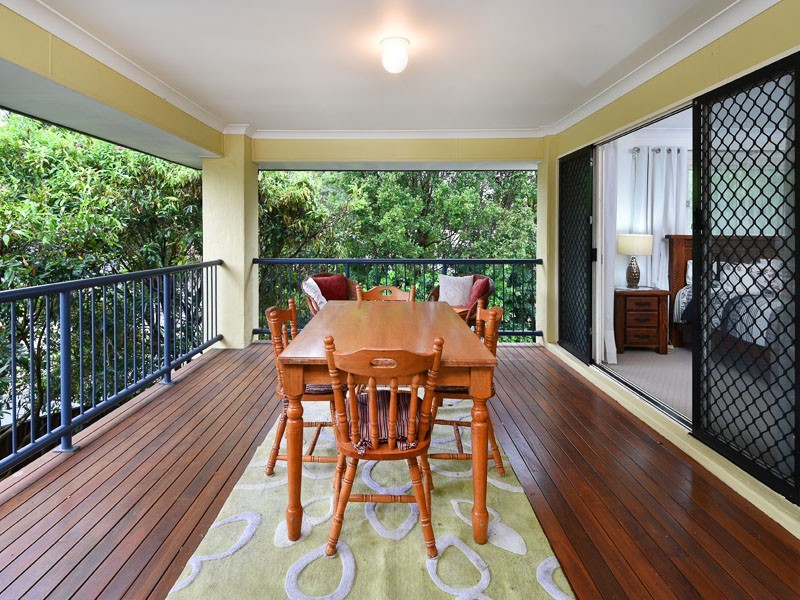 1 Pinehurst Court, Albany Creek QLD 4035