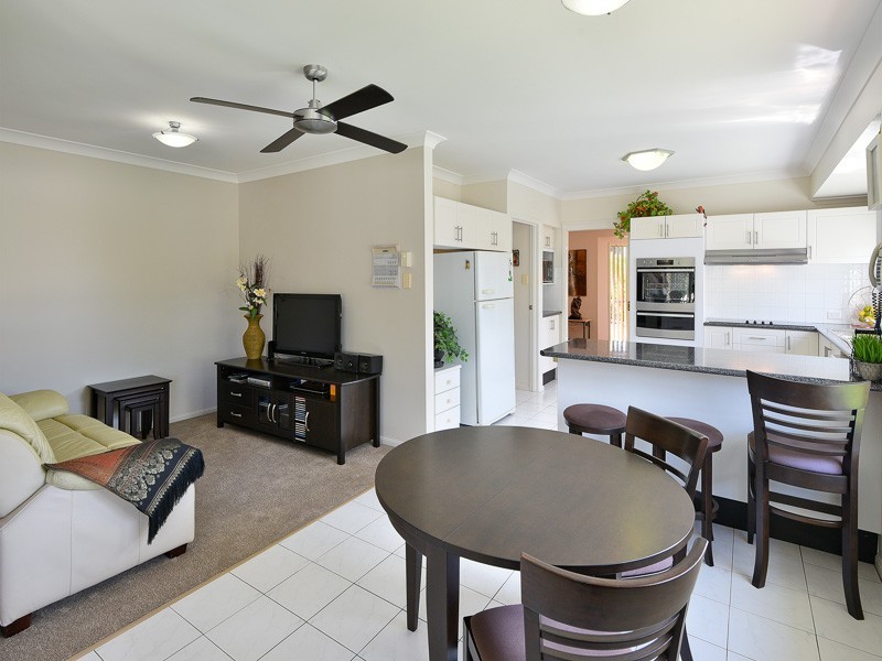 76 Oakmont Crescent, Albany Creek QLD 4035