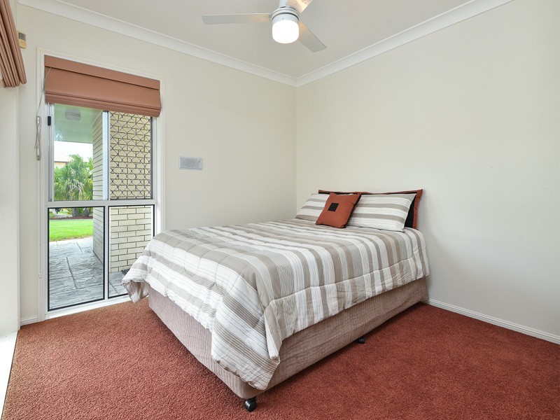 76 Oakmont Crescent, Albany Creek QLD 4035