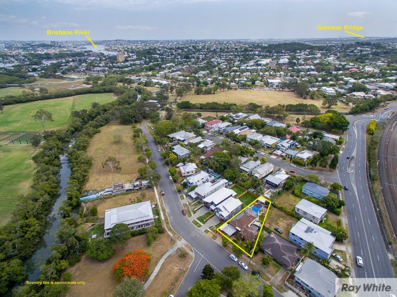 11 Rome Street, Coorparoo QLD 4151