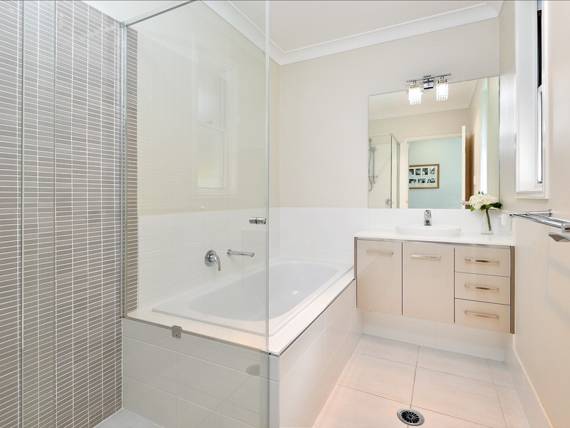 7 Noosa Street, Fitzgibbon QLD 4018