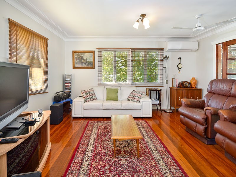 60 Widdop Street, Clayfield QLD 4011