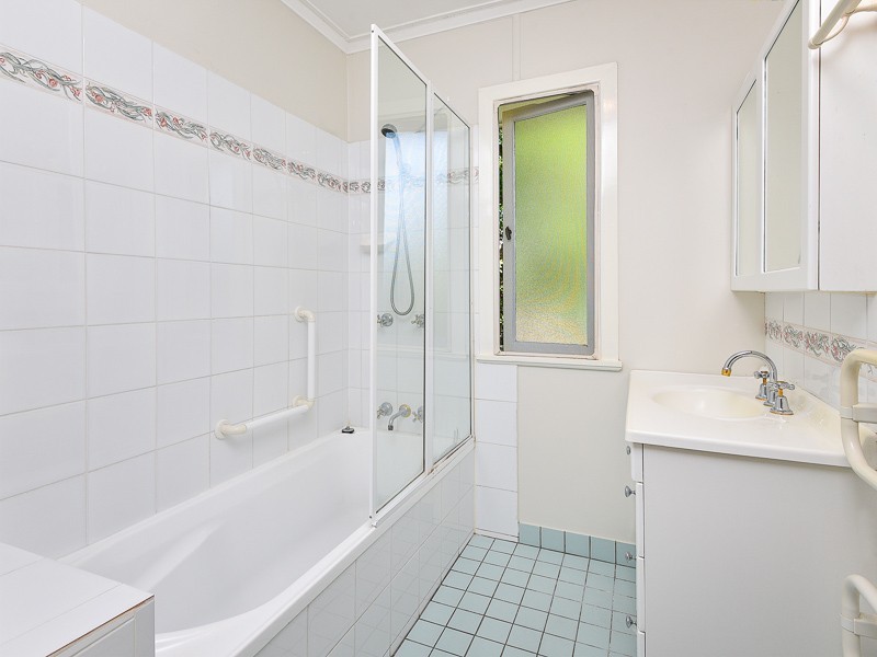 60 Widdop Street, Clayfield QLD 4011