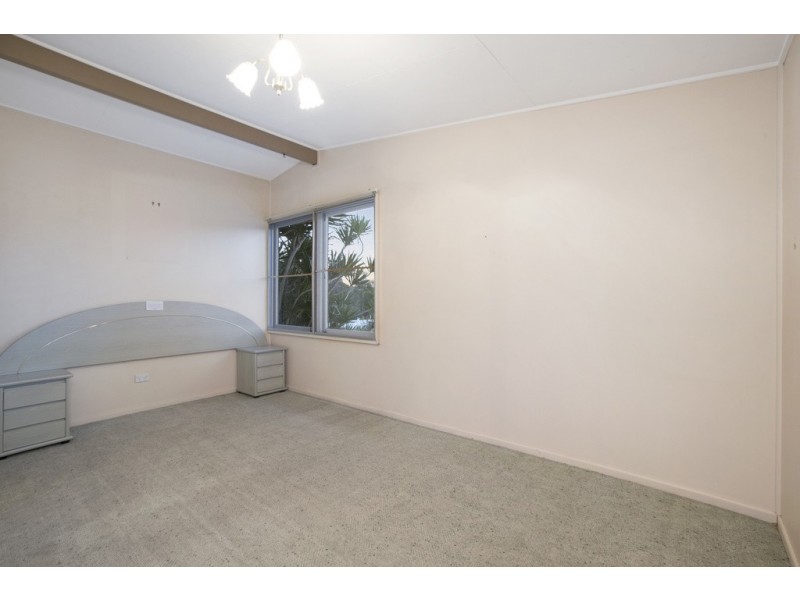 15 Waitara Street, Chermside West QLD 4032