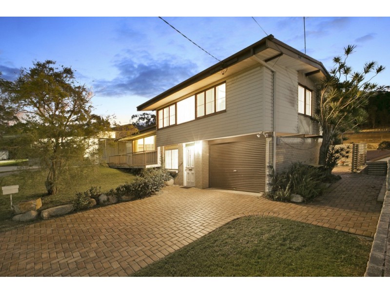 15 Waitara Street, Chermside West QLD 4032