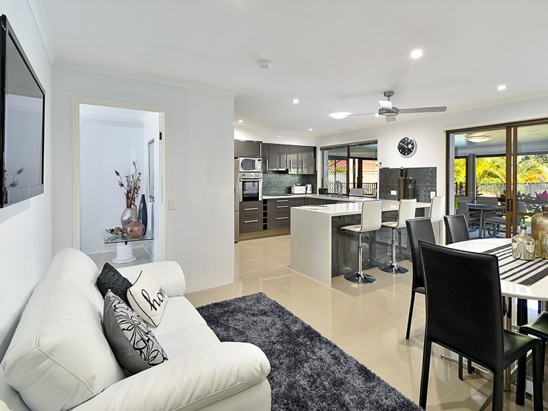 12 Treviso Street, Carseldine QLD 4034