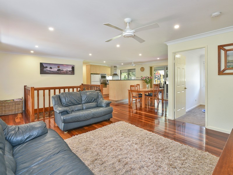 5 Marwood Court, Ferny Hills QLD 4055