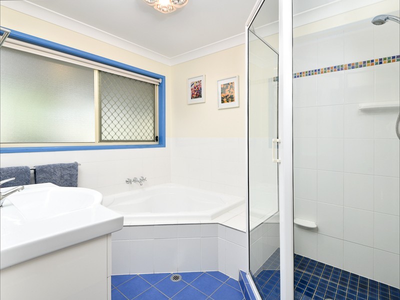 5 Marwood Court, Ferny Hills QLD 4055