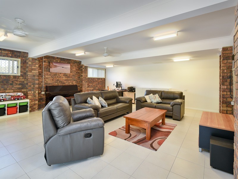 5 Marwood Court, Ferny Hills QLD 4055