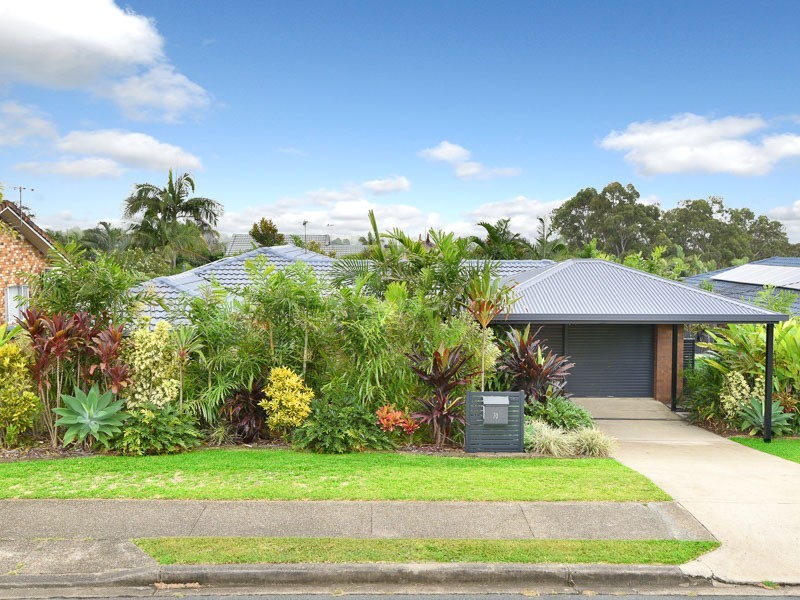 70 Faheys Road West, Albany Creek QLD 4035