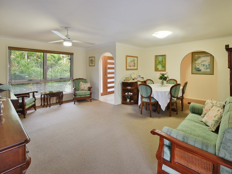 70 Faheys Road West, Albany Creek QLD 4035