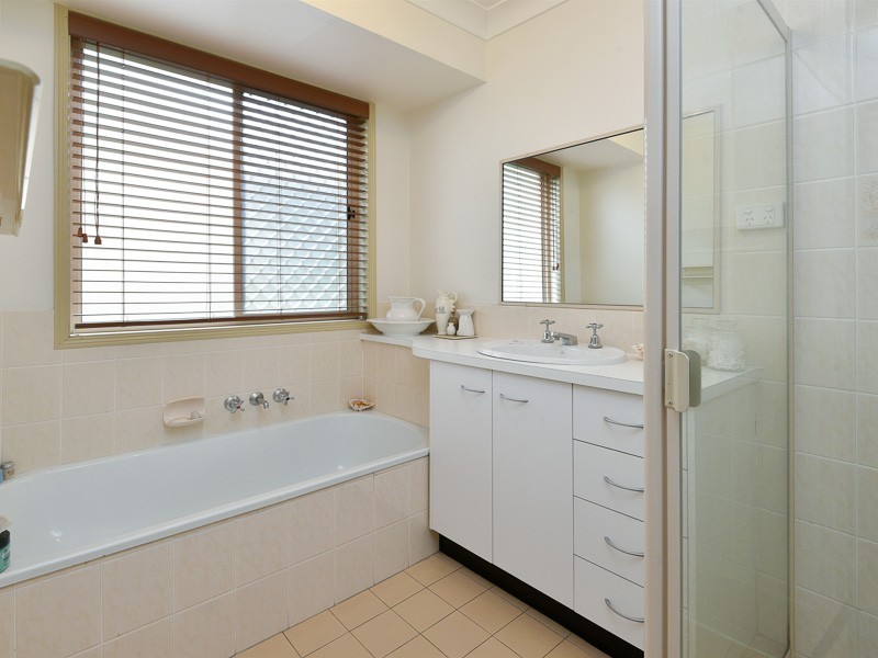 70 Faheys Road West, Albany Creek QLD 4035